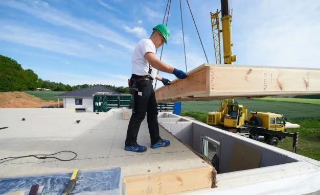 online-fuhrung-einer-baustelle.jpg