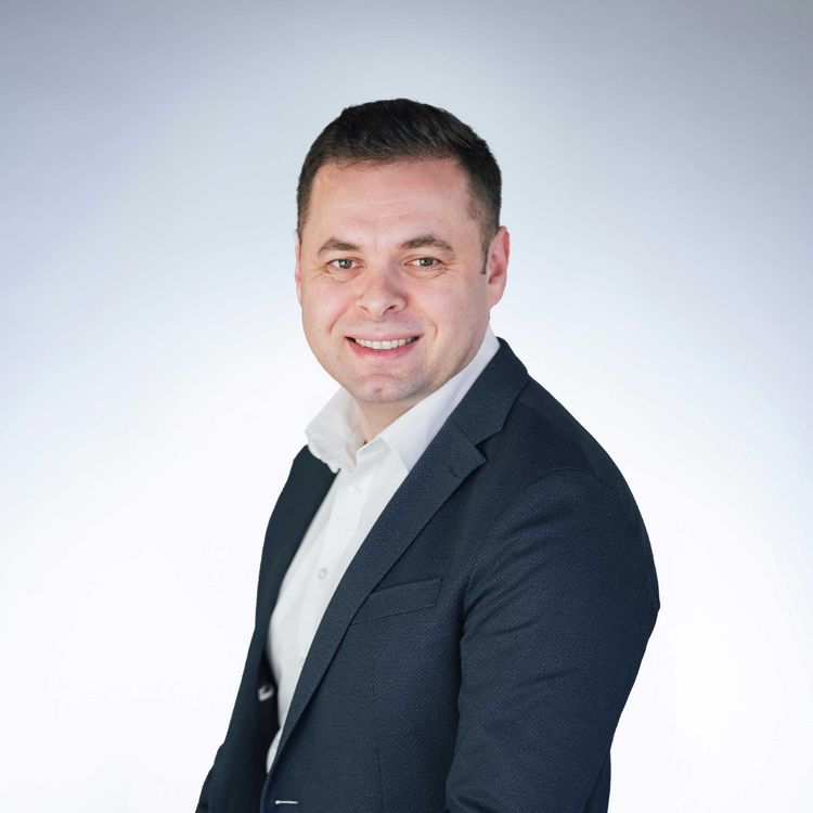 Bild Niko bearbeitet.jpg