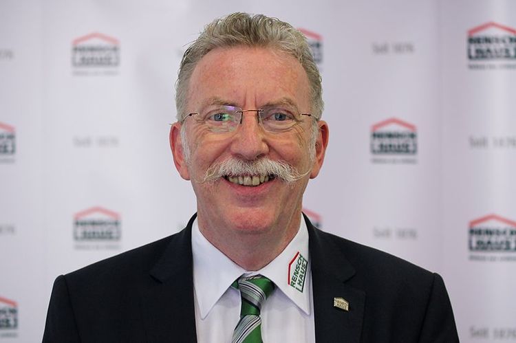 jettkandt_reinhard_832x554.jpg