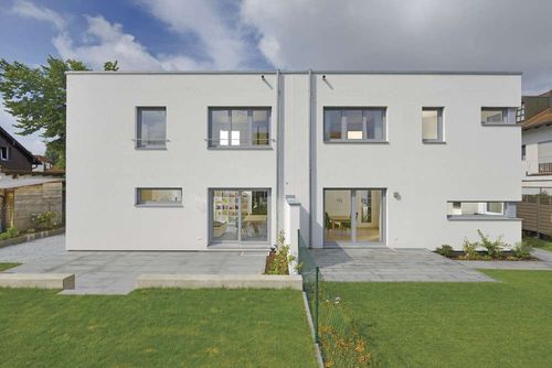 Energieeffizientes Doppelhaus im Bauhaus-Stil - Slideshow-Bild 4