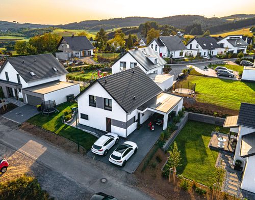 Familientraum mit überdachter Terrasse