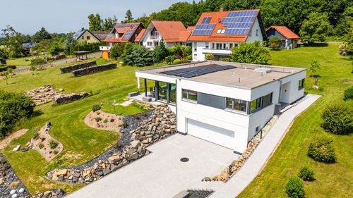 Bungalow FUSION am Hang - mit Keller und Doppelgarage - Slideshow-Bild 6