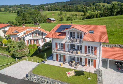 Mehrfamilienhaus.jpg