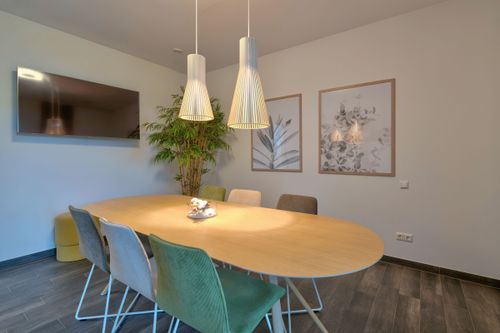 SOLUTION Hannover Esszimmer