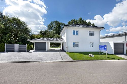 Stadtvilla auf Bodenplatte