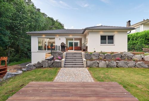 LUXHAUS | Bungalow Walmdach 172